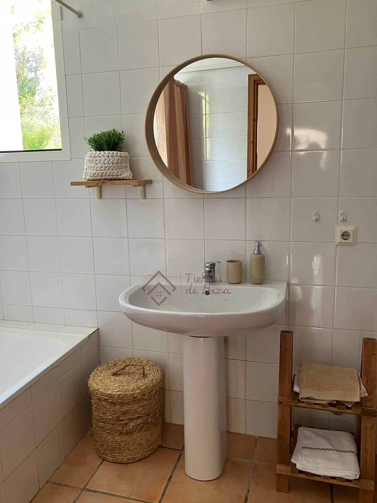 Apartamento Reformado con Parking en Cala Llenya - Foto 3