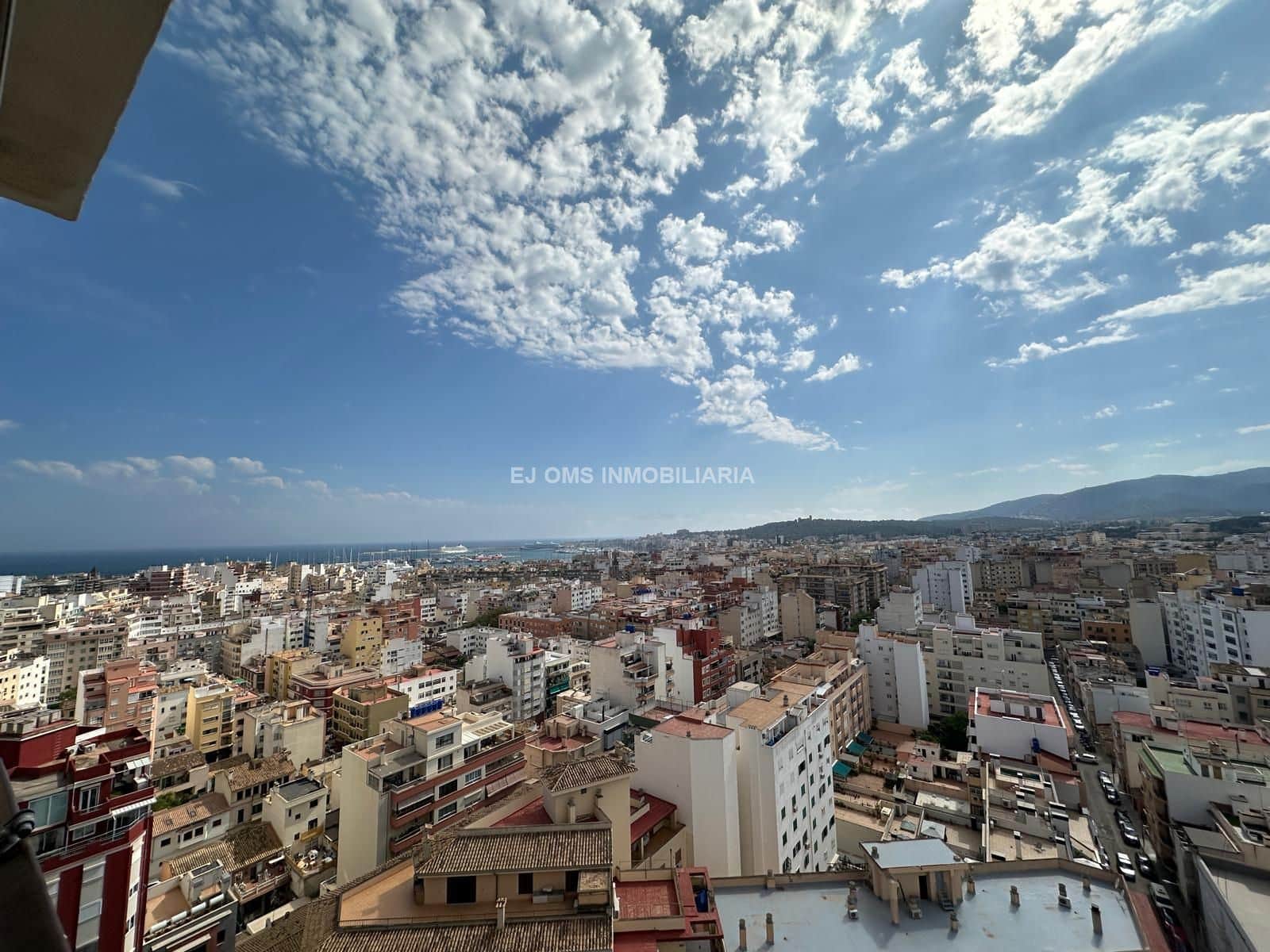SE VENDE PISO EN PLENO CENTRO DE PALMA CON VISTAS A LA BAHIA Y A LA CIUDAD - Foto 4