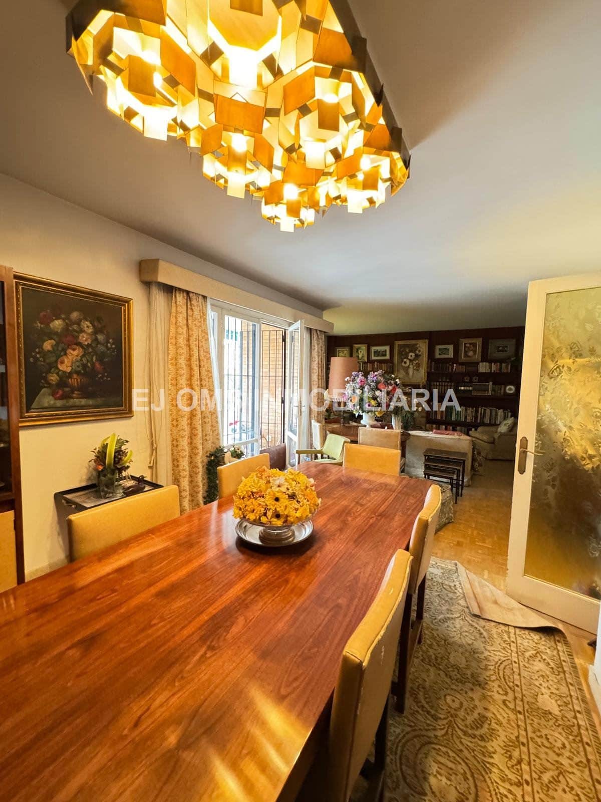 EXCLUSIVA VIVIENDA EN VENTA, ZONA RESIDENCIAL DE PRESTIGIO-240m2  DE CONFORT Y ELEGANCIA. Ubicación privilegiada - Foto 3