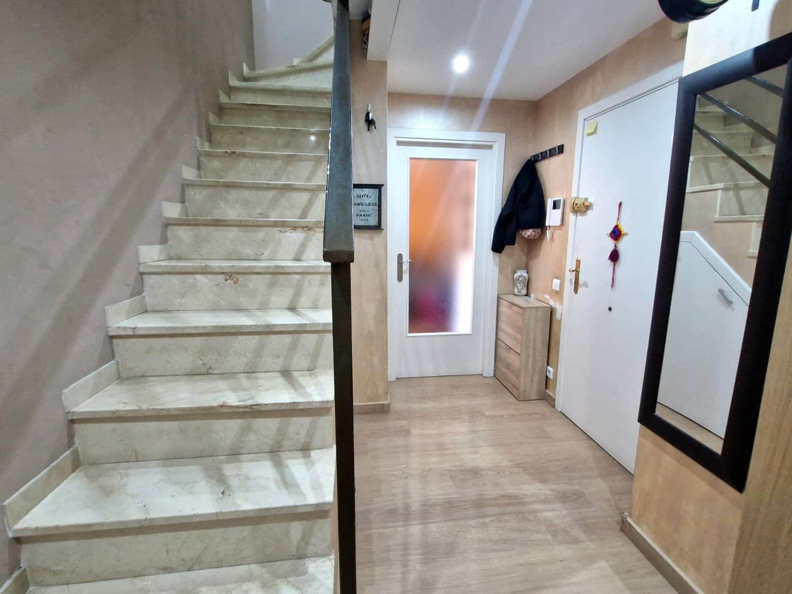 Piso en venta en Molins de Rei - Foto 2