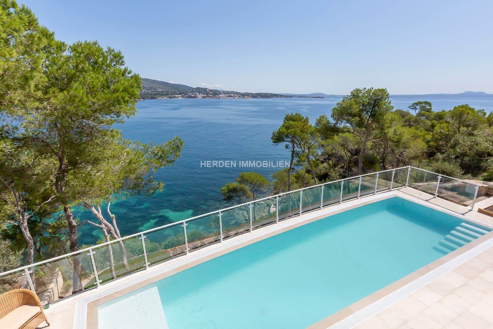 VILLA PRIMERA LINIA DE MAR PALMANOVA MALLORCA EN VENTA - Foto 2