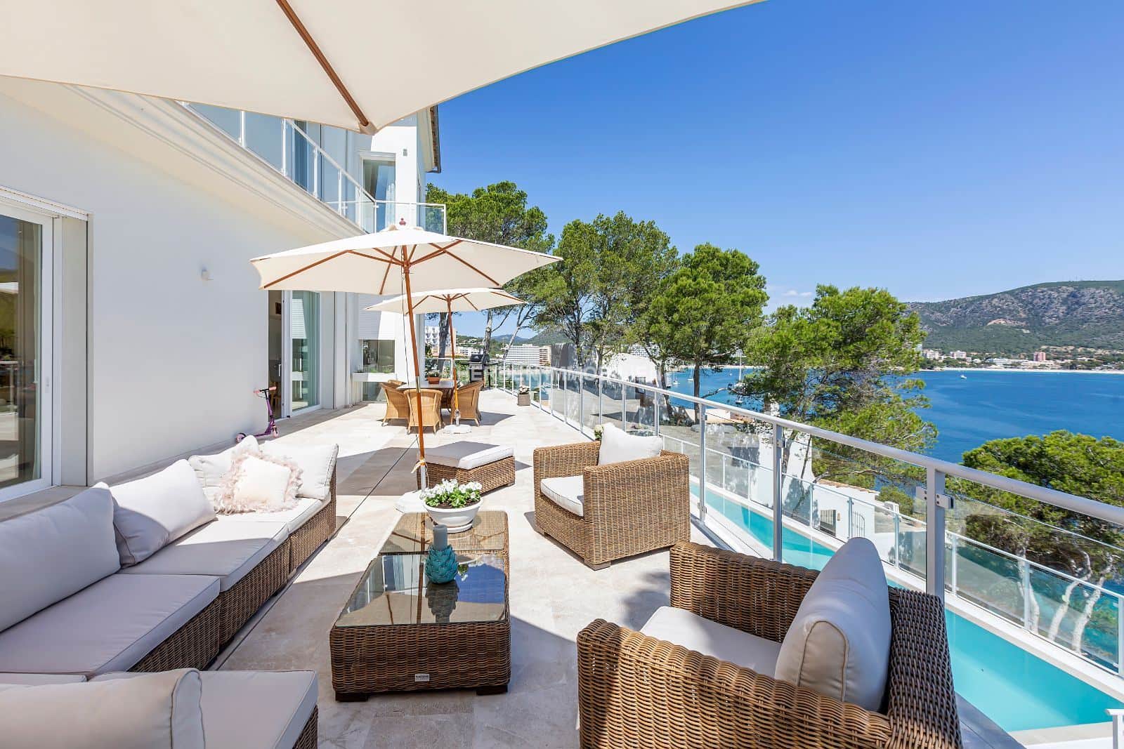 VILLA PRIMERA LINIA DE MAR PALMANOVA MALLORCA EN VENTA - Foto 4