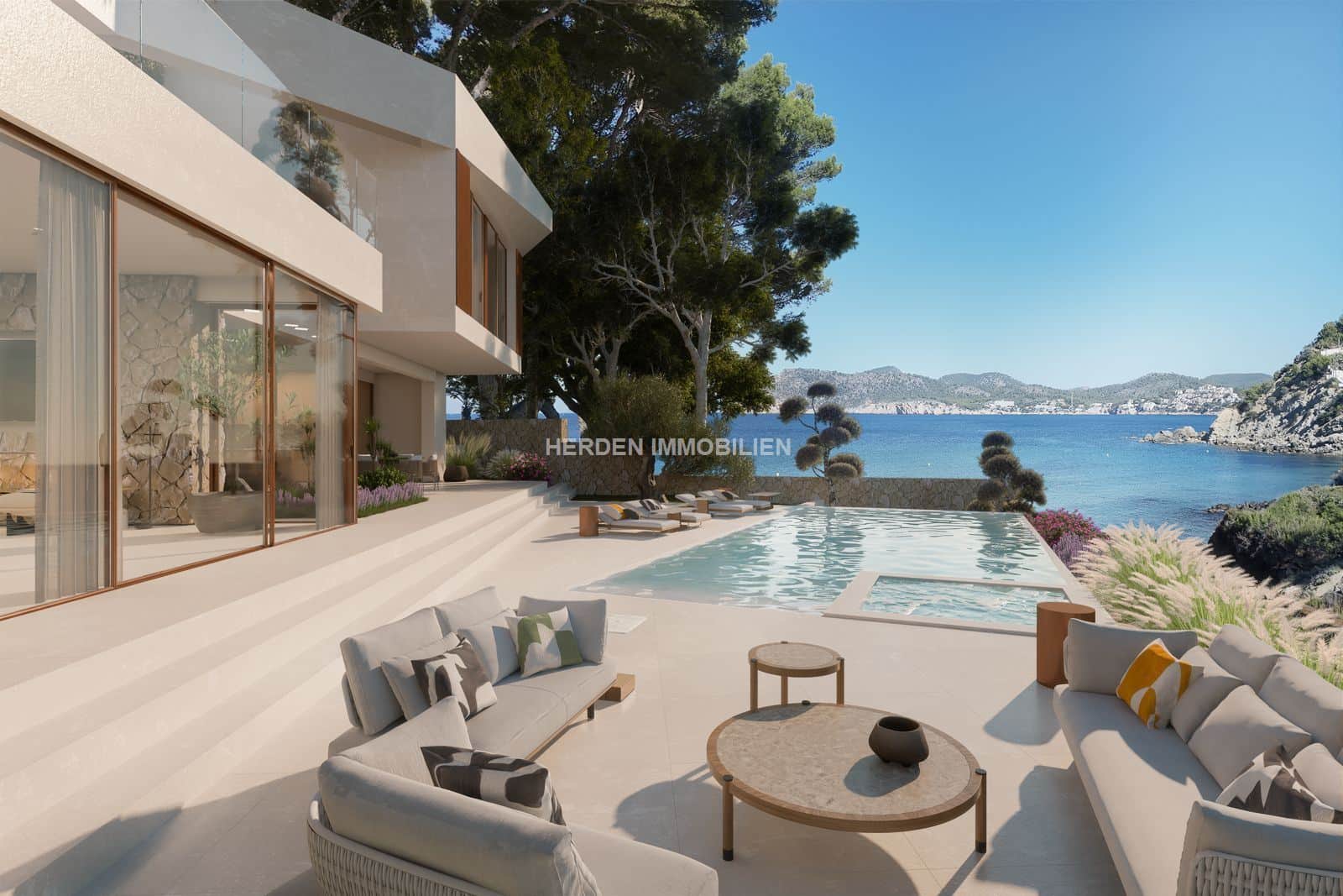 PROYECTO DE NUEVA CONSTRUCCIÓN DE VILLA CON PRIMERA LÍNEA DE MAR Y ACCESO AL MAR EN COSTA DE LA CALMA MALLORCA EN VENTA - Foto 2