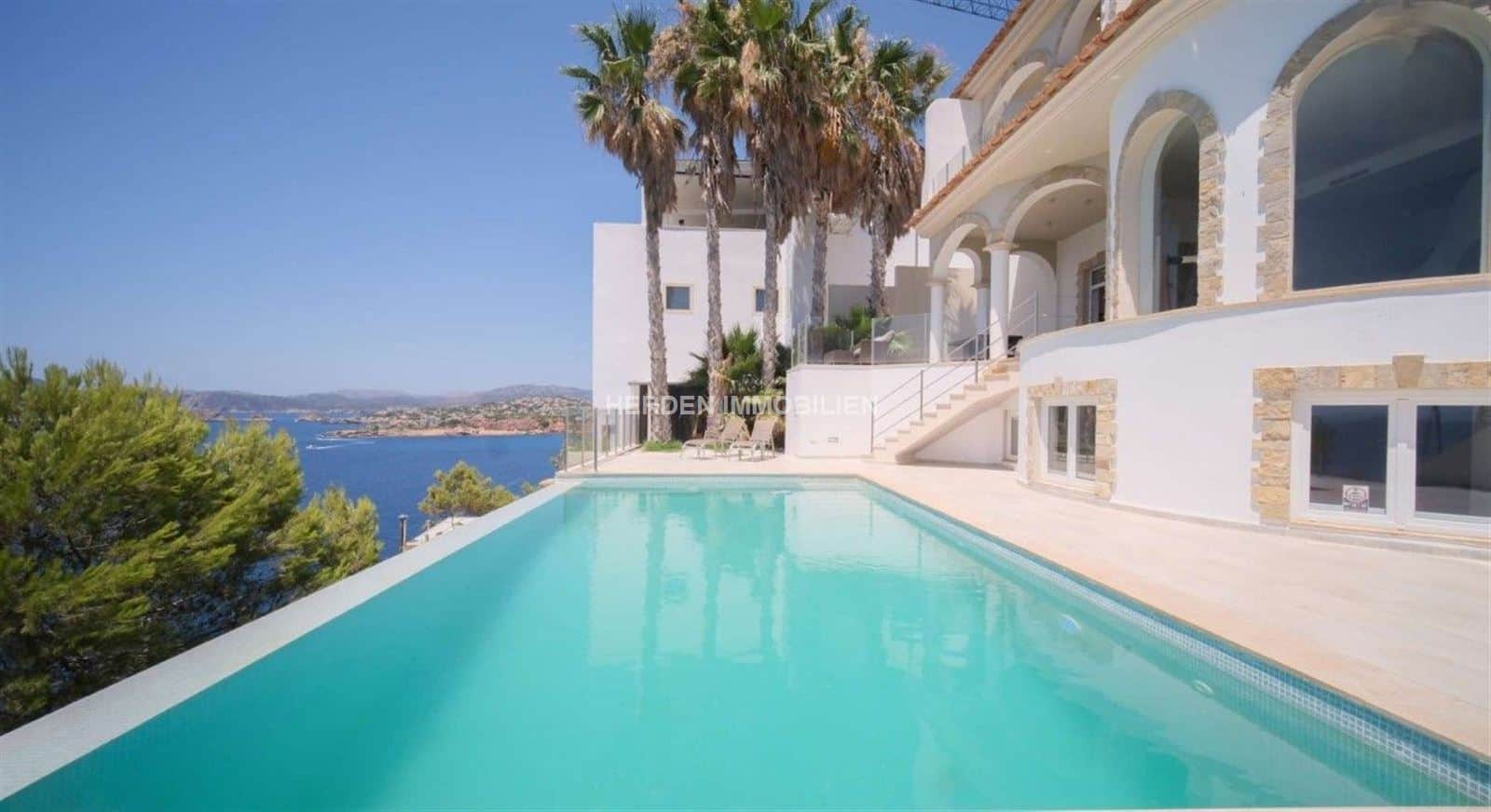 VILLA DE LUJO EN PRIMERA LINEA DE MAR EN EL TORO EN VENTA - Foto 2