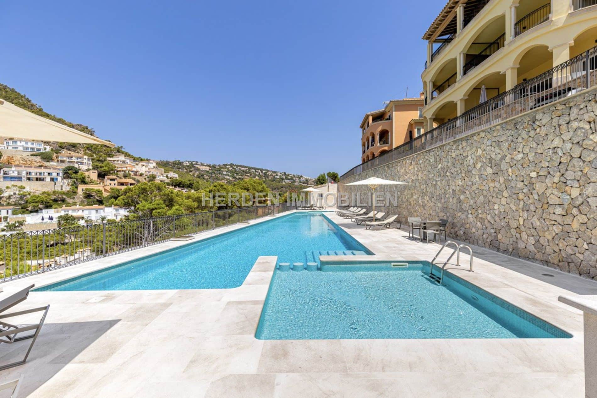 PRECIOSO PISO CON VISTAS AL MAR EN PORT ANDRATX MALLORCA EN VENTA - Foto 3