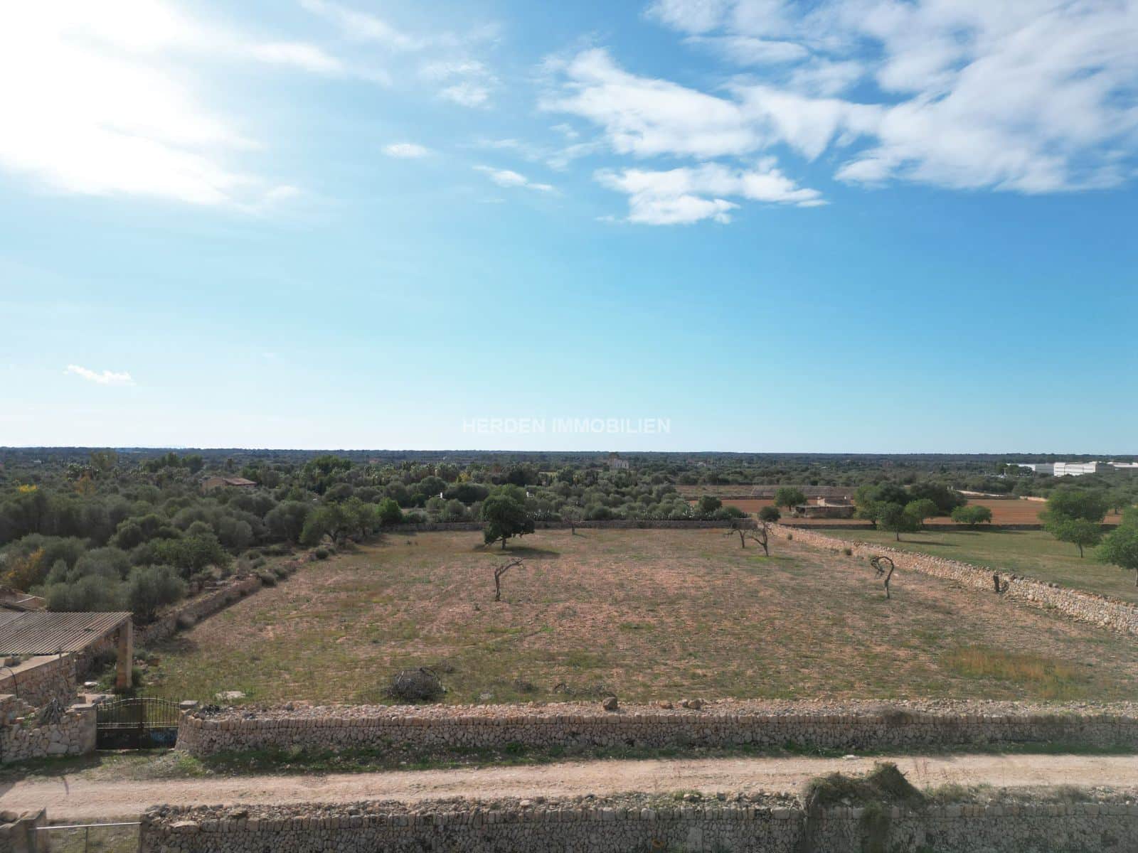 TERRENO EDIFICABLE EN LLUCMAJOR EN VENTA - Foto 3