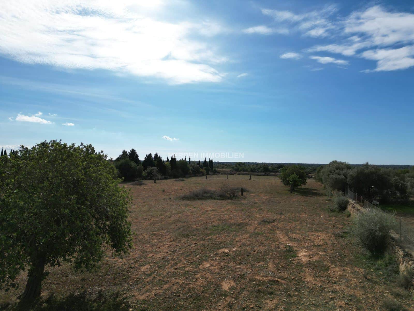 TERRENO EDIFICABLE EN LLUCMAJOR EN VENTA - Foto 2