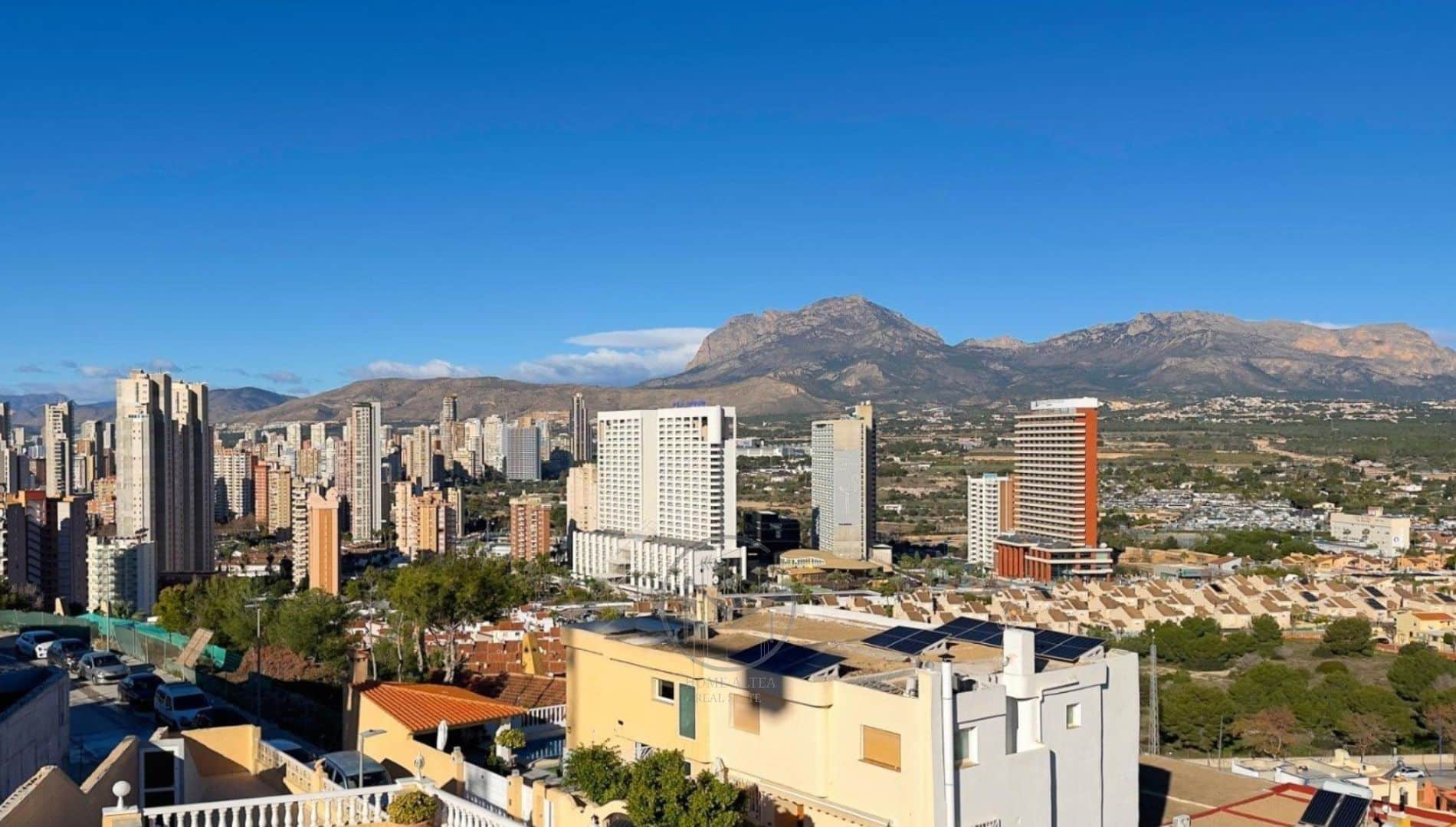 Chalet en venta en Benidorm - Foto 2
