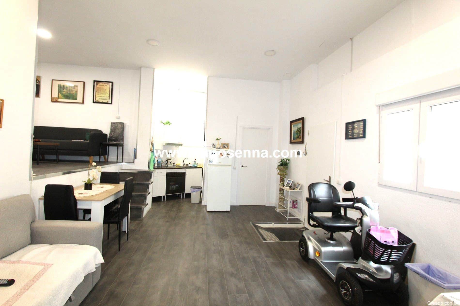 SE VENDE ALMACEN EN ZONA DE NUEVO LEVANTE - Foto 1