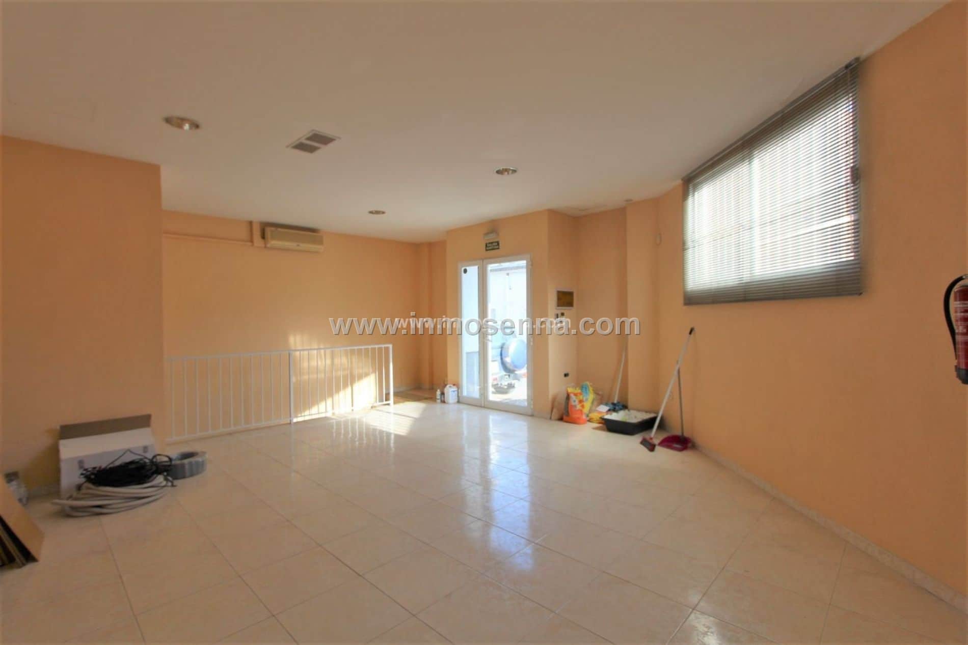 SE VENDE LOCAL MUY CERCA DE LA PLAYA DE PALMA NOVA - Foto 1