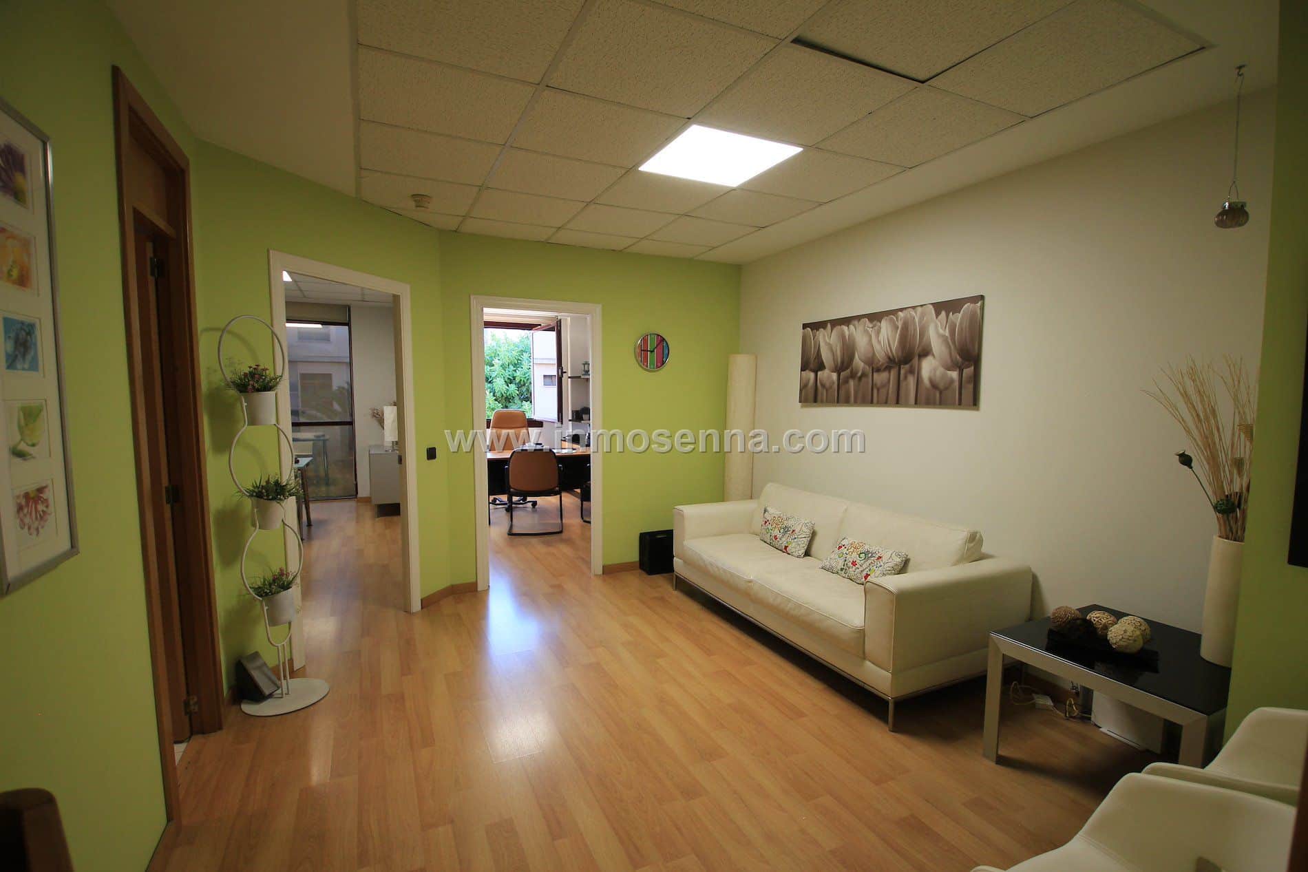 SE VENDE OFICINA CON POSIBILIDAD DE CAMBIO DE USO A VIVIENDA - Foto 5