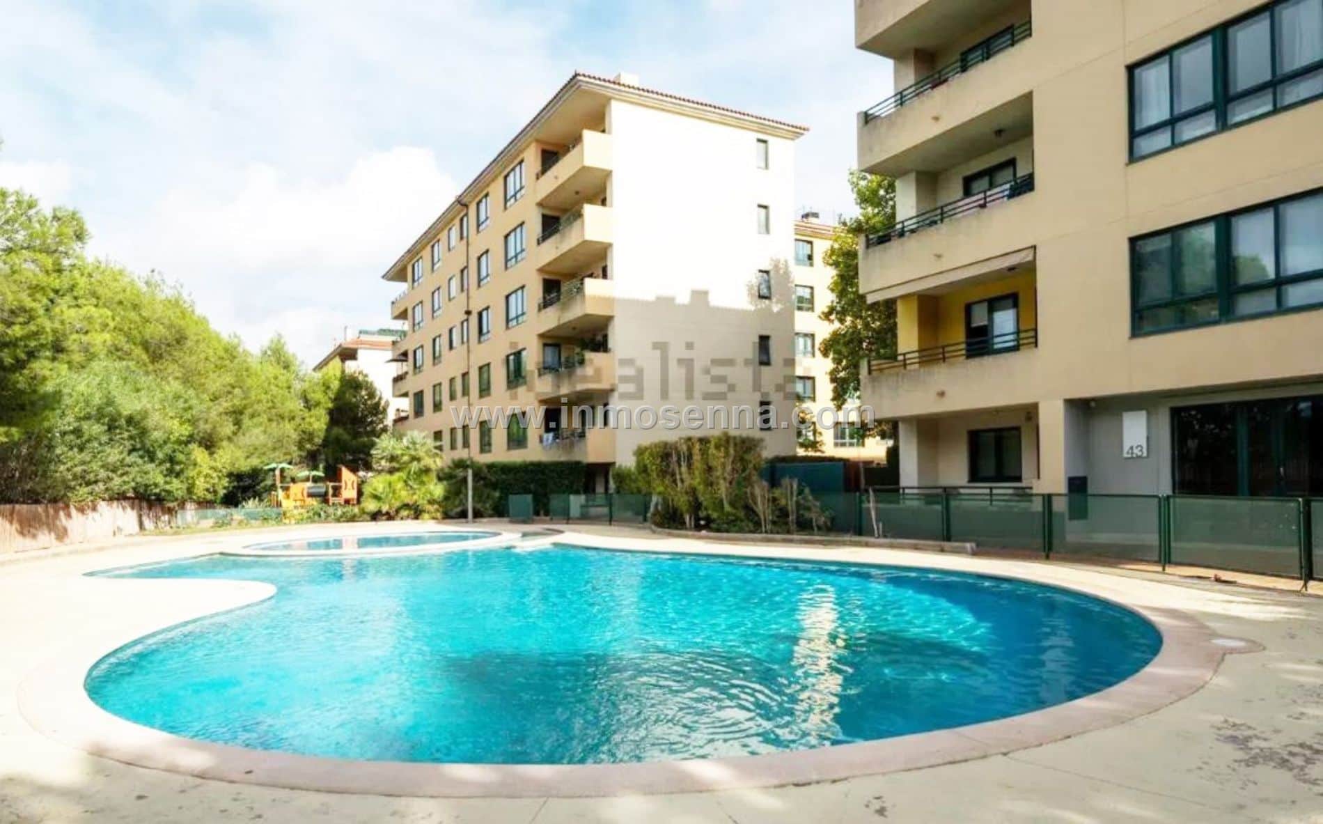 FANTÁSTICA PLANTA BAJA EN LA ZONA DE LA POLICLINICA MIRAMAR - Foto 1