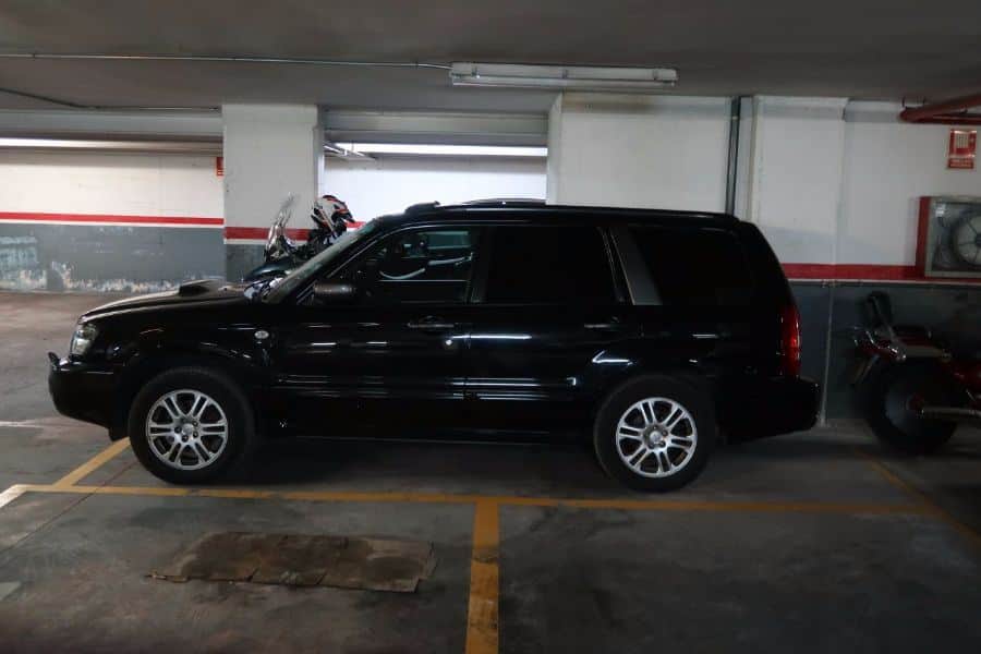 PLAZA DE PARKING EN VENTA, PARA COCHE Y MOTO!!! - Foto 3