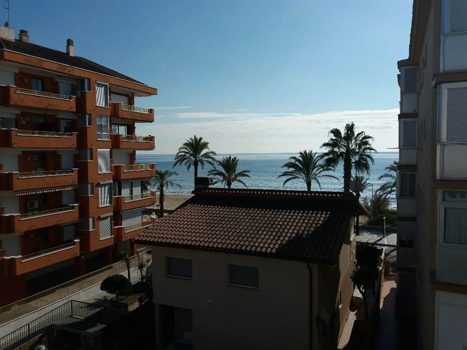 Bonito apartamento con vistas al mar - Foto 2
