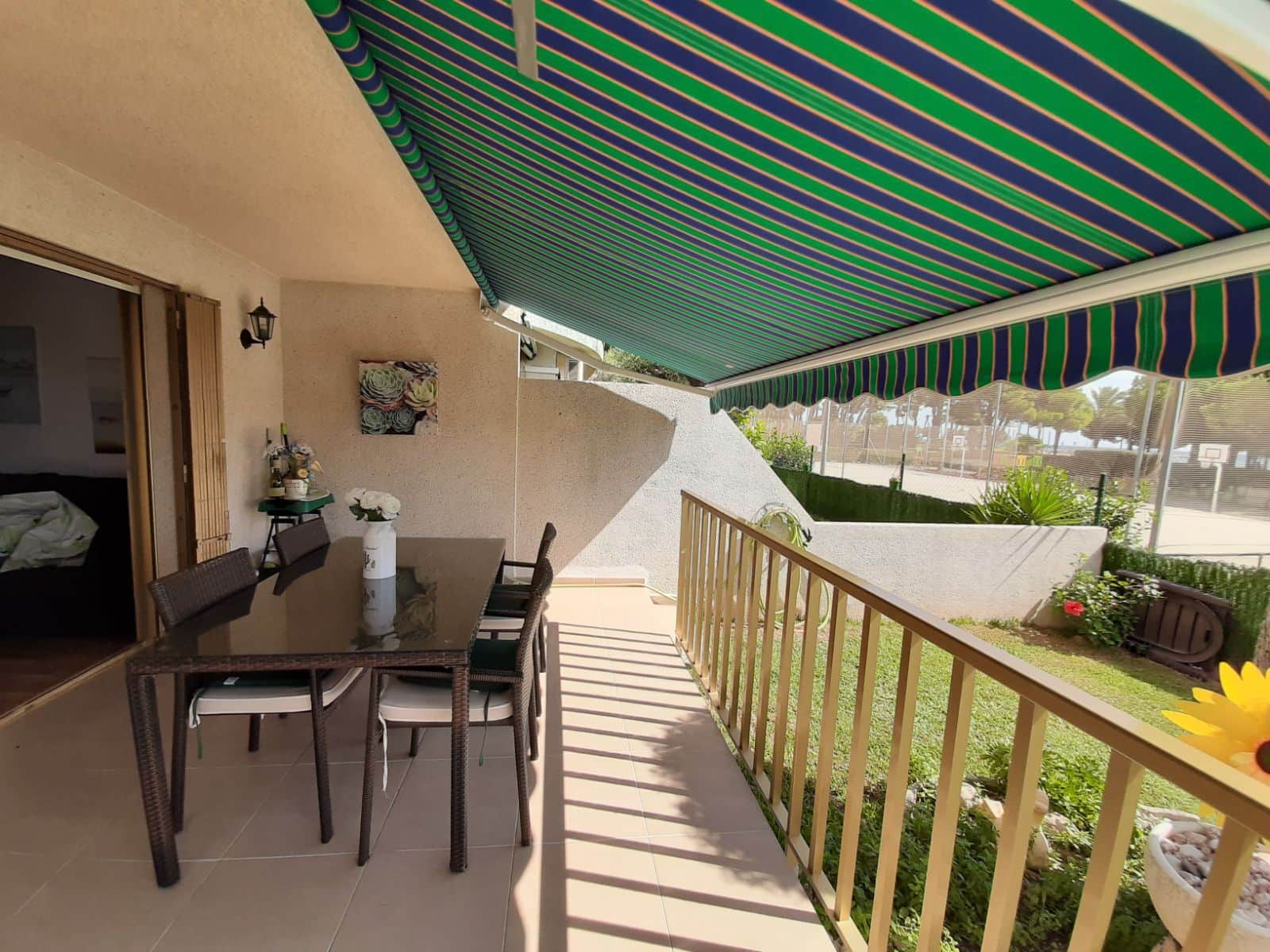 PRECIOSA PLANTA BAJA CON JARDIN 1ª LINEA PLAYA - Foto 5