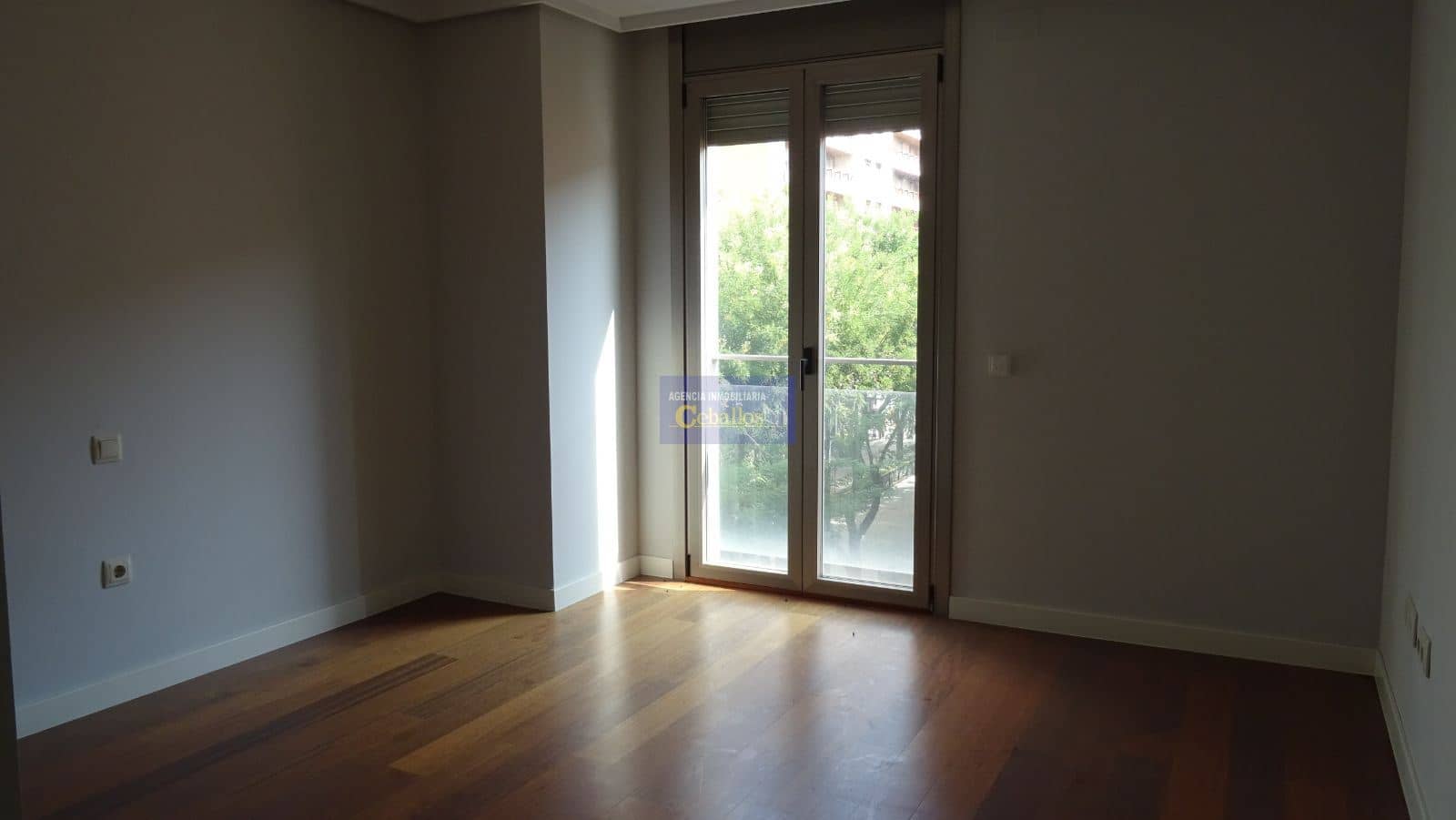 Piso - Paseo Fernandez Iparraguirre - Guadalajara - Foto 1