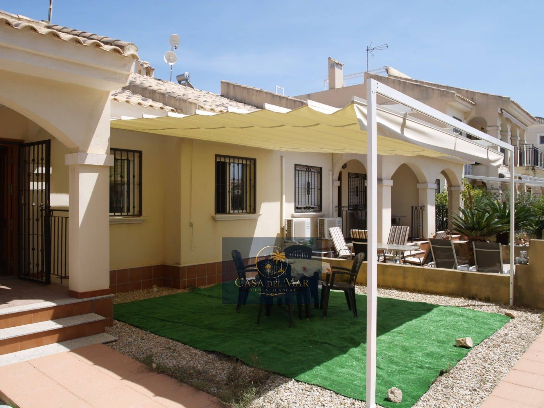 Semi-detached house - Calle El Salmonete - Guardamar Del Segura - Foto 1