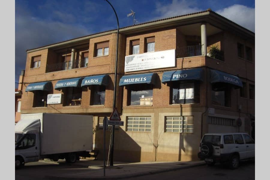 Local comercial - Mallen - Foto 1