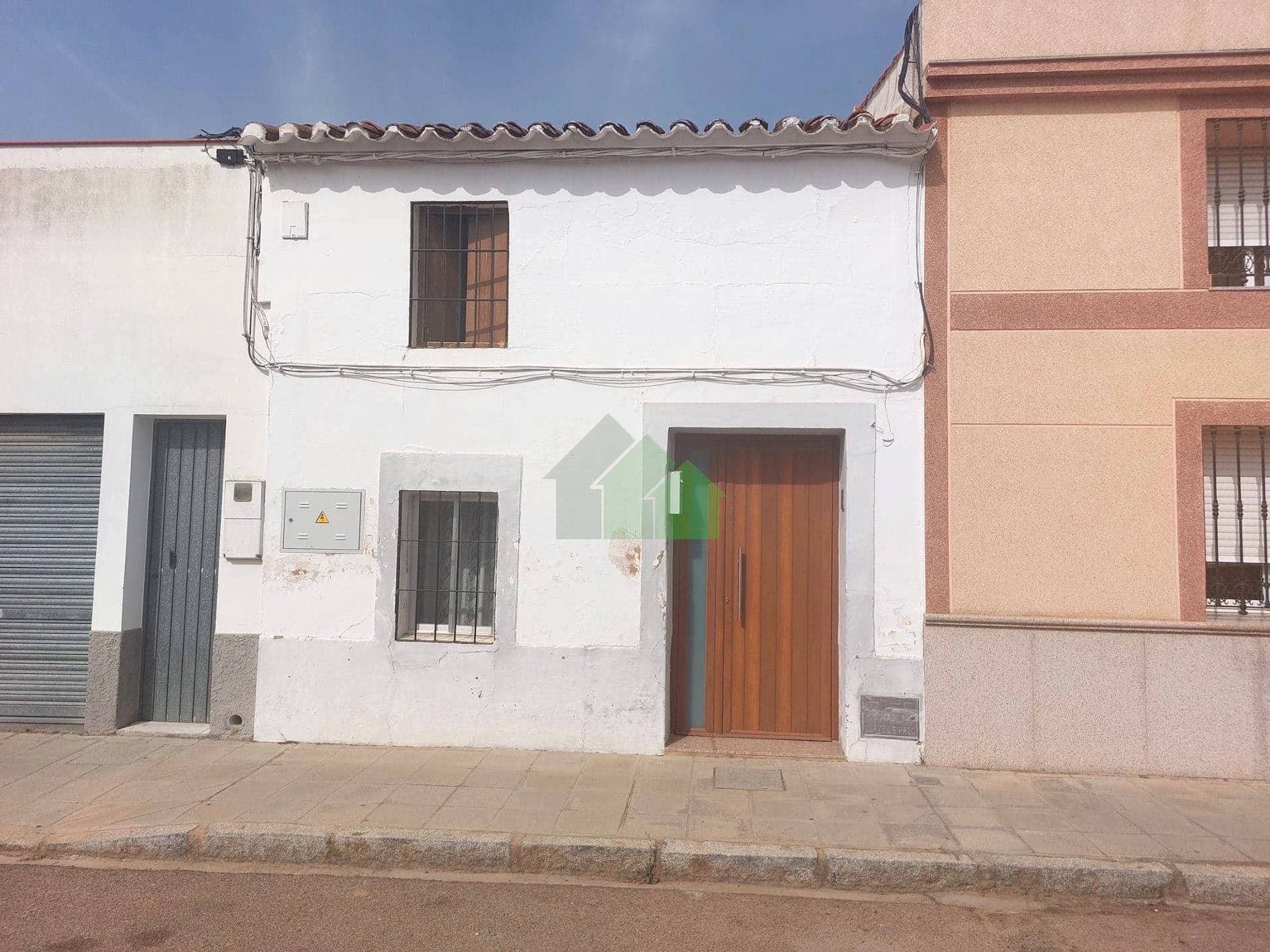 C-999: VENTA DE CASA CON DOBLADO, PATIO Y APARTAMENTO - Foto 1