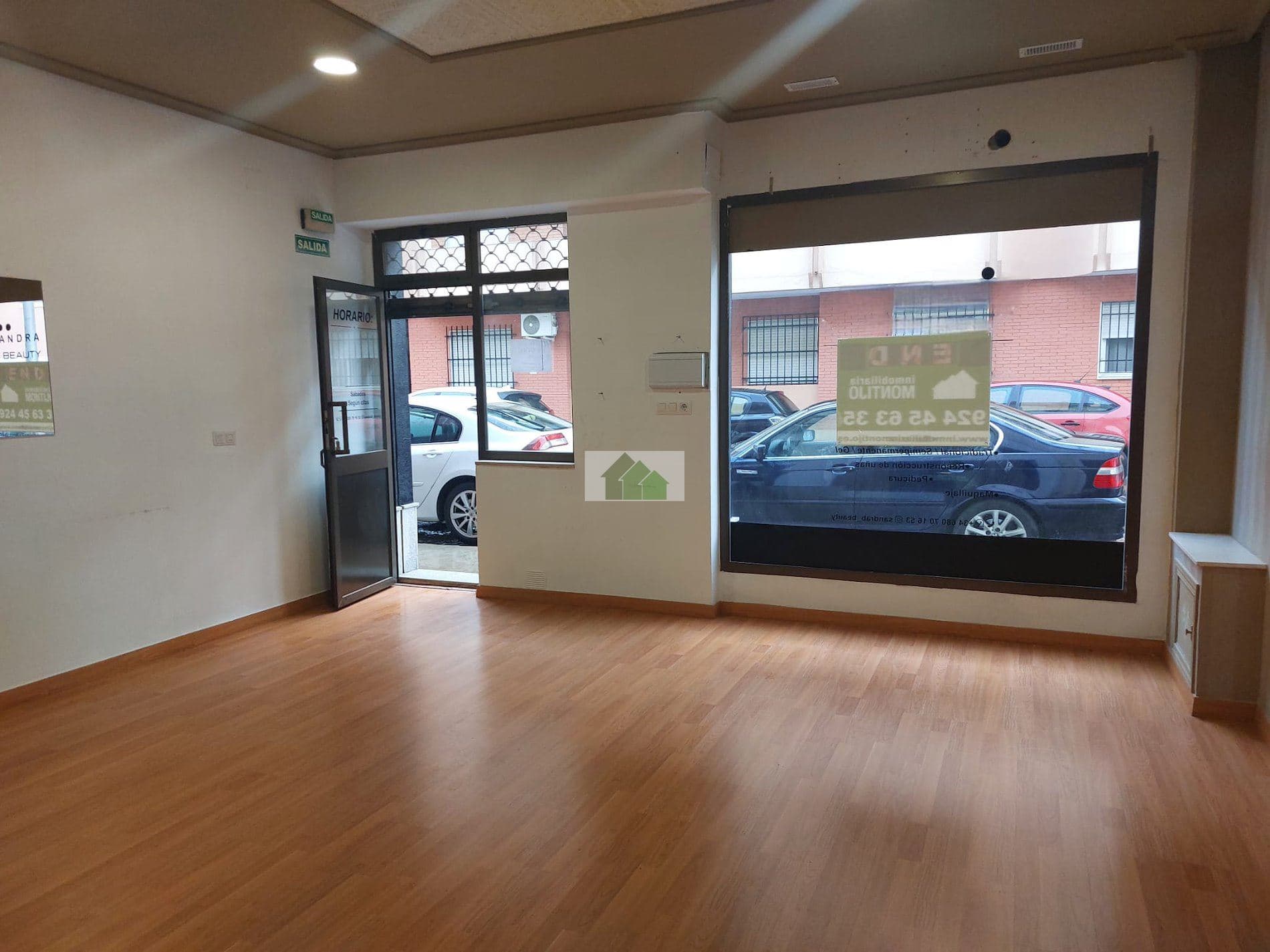 L-175 ALQUILER LOCAL COMERCIAL EN C/ HUERTA DE LOS FRAILES. MONTIJO - Foto 1