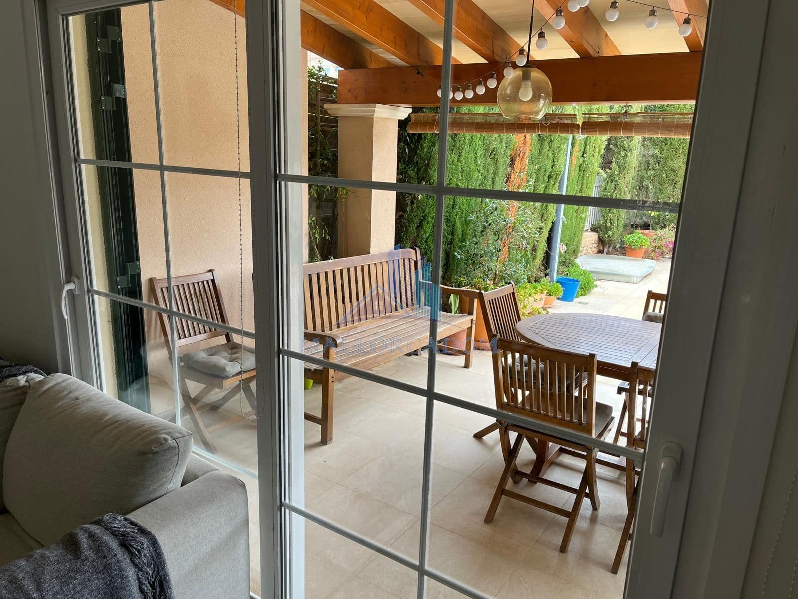 Elegante y amplia villa pareada en la exclusiva zona residencial de Puig de Ros - Foto 4