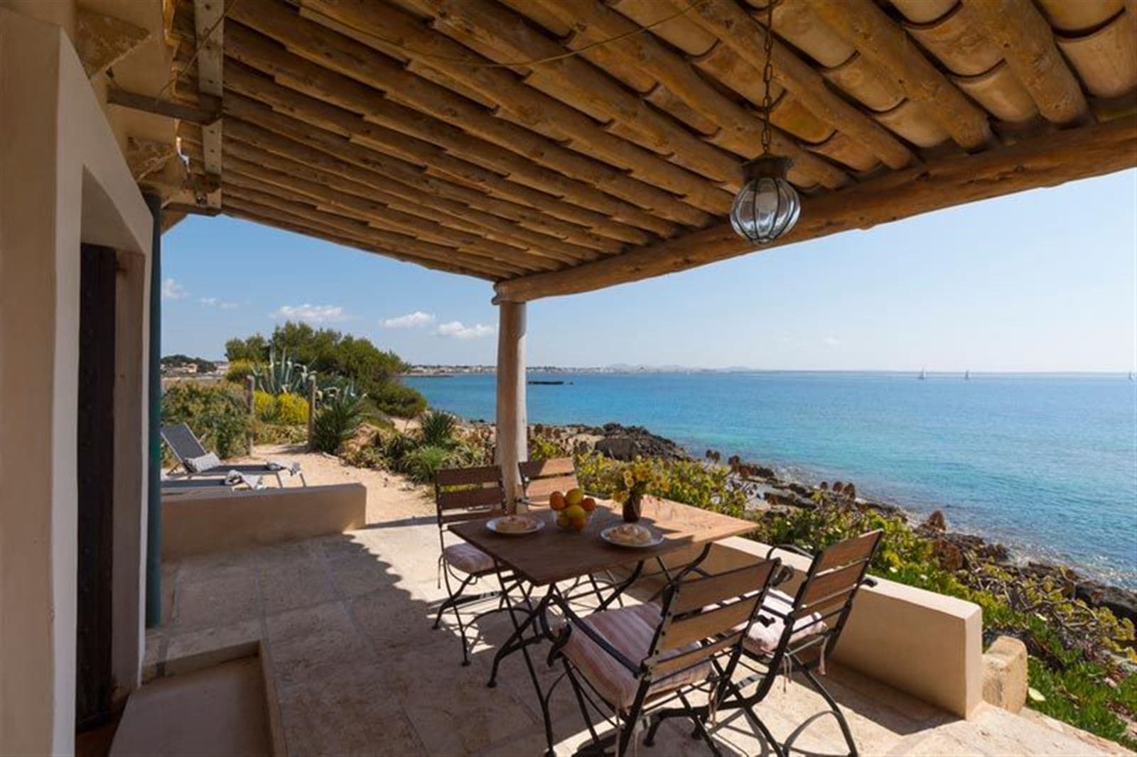 Casita de un dormitorio en primera linea de mar en S'Estanyol - Foto 1