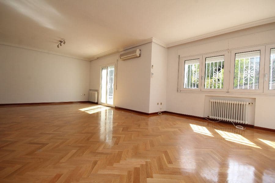 Alquiler de chalet en calle Marbella, Mirasierra - Foto 1