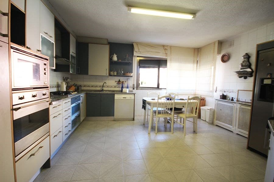 Chalet pareado de 5 dormitorios en Peñagrande - Foto 4