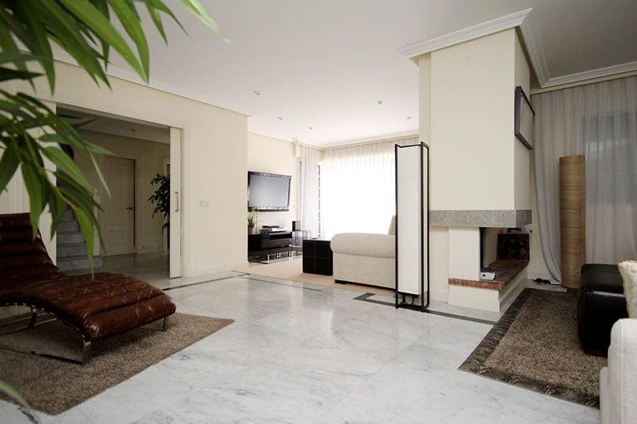 Alquiler chalet independiente 5 dormitorios - Foto 1