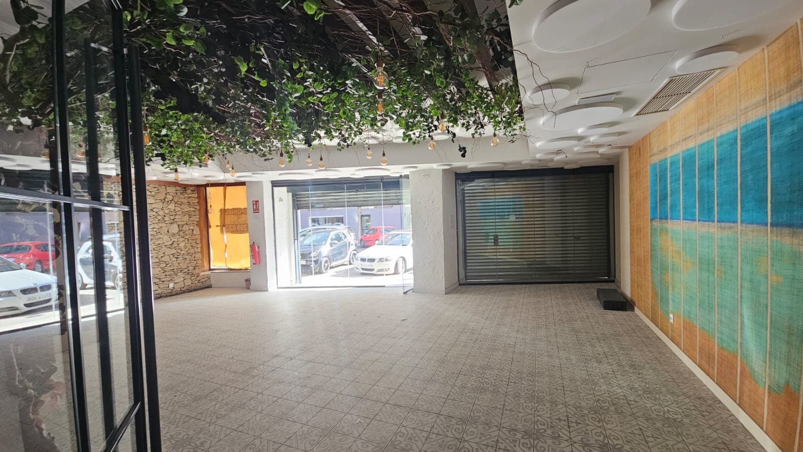 LOCAL COMERCIAL DE 320 m² EN UBICACIÓN PREMIUM – GRAN VISIBILIDAD Y REPRESENTATIVIDAD - Foto 1