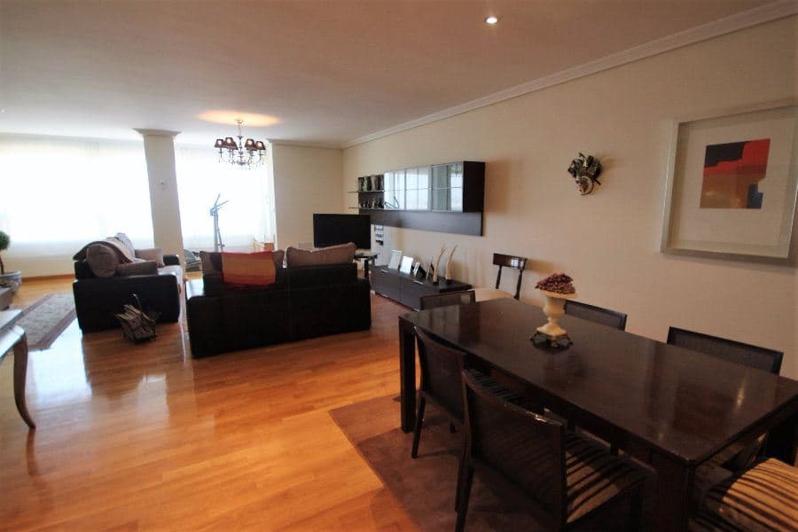 Alquiler 4 dormitorios en Puerta de Hierro - Foto 1