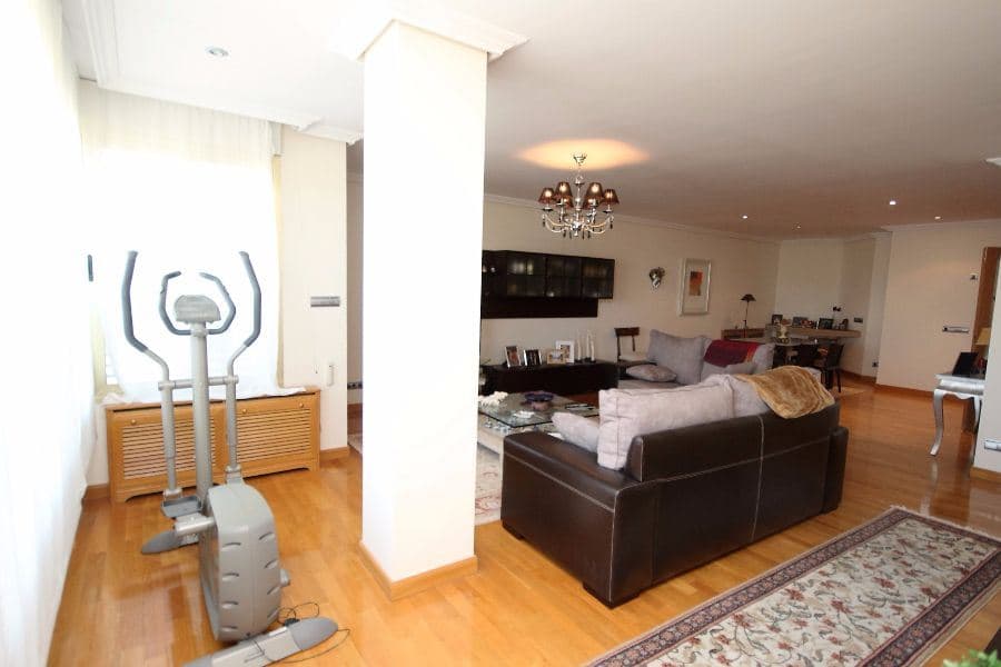 Alquiler 4 dormitorios en Puerta de Hierro - Foto 4