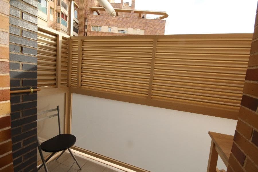 Amplio piso de dos dormitorios en las Tablas - Foto 3