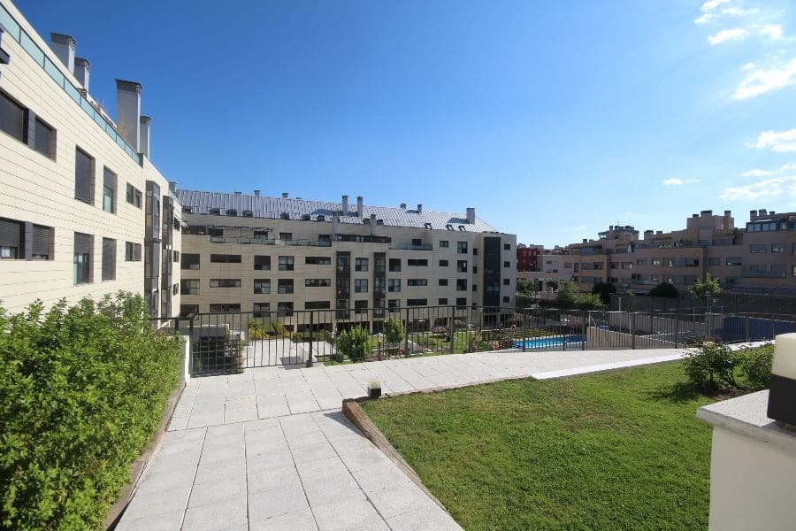 Alquiler 3 dormitorios en Montecarmelo - Foto 1