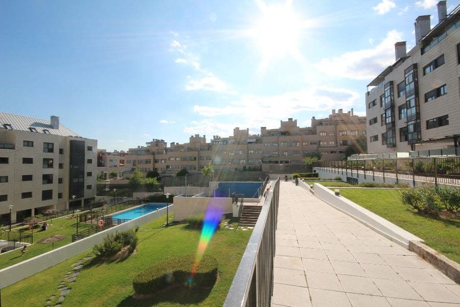 Alquiler 3 dormitorios en Montecarmelo - Foto 2