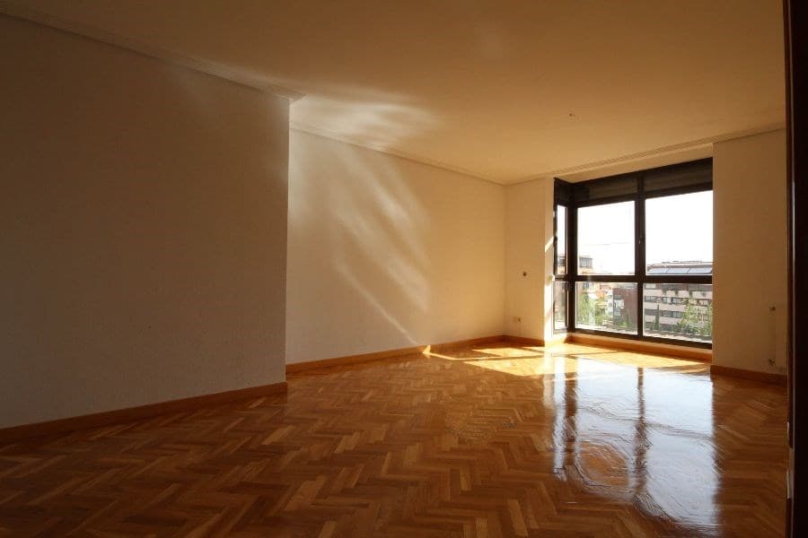 Alquiler 3 dormitorios en Montecarmelo - Foto 2