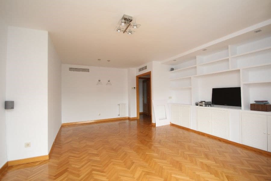 Alquiler 3 dormitorios en Montecarmelo - Foto 2