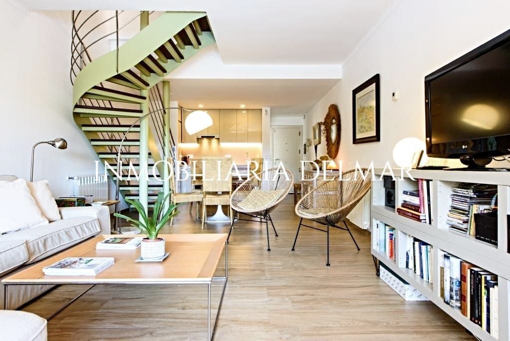 ADOSADO DÚPLEX CON VISTAS AL MAR - Foto 4