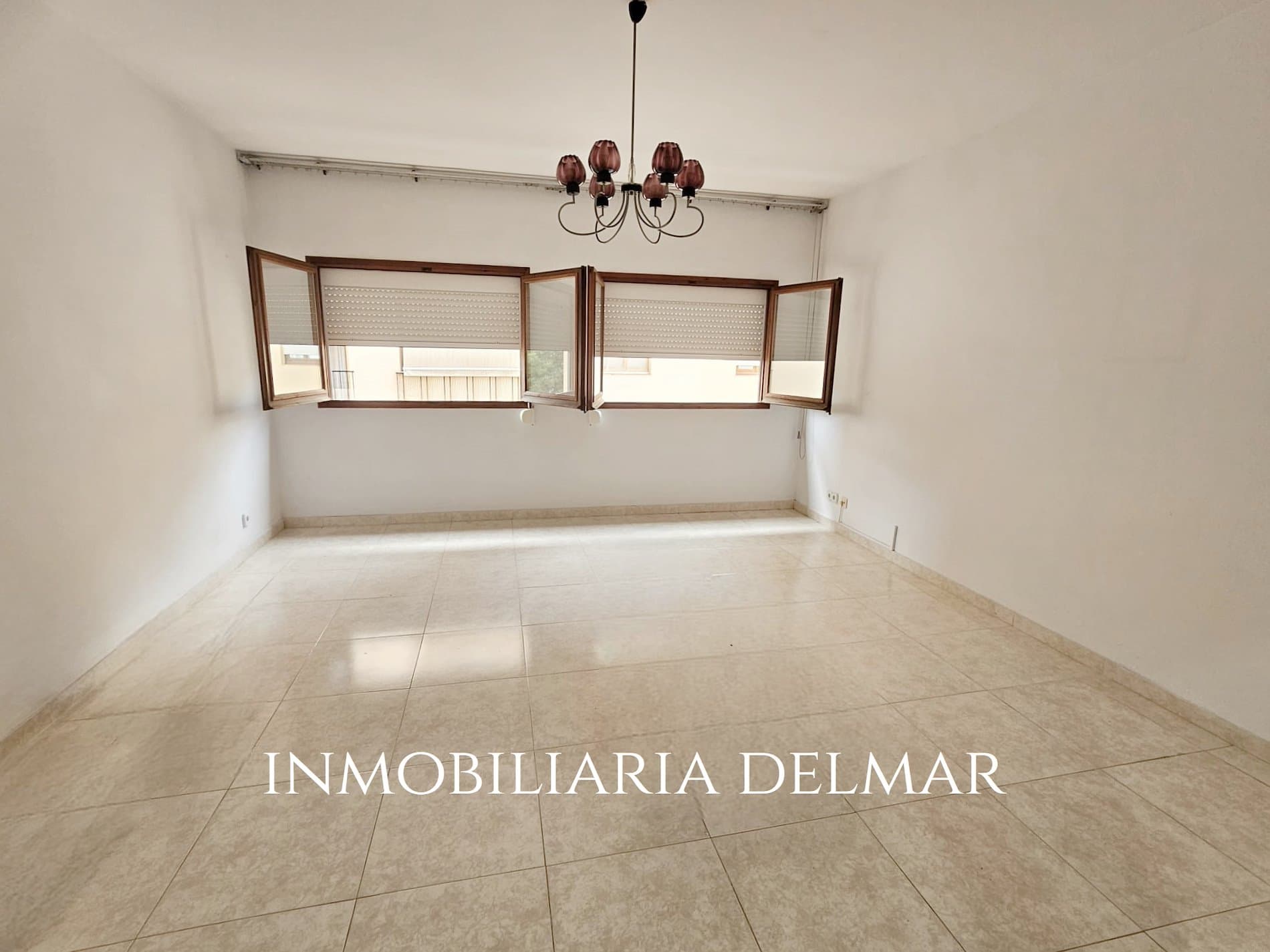 LUMINOSO Y AMPLIO APARTAMENTO, CENTRO DE IBIZA - Foto 2