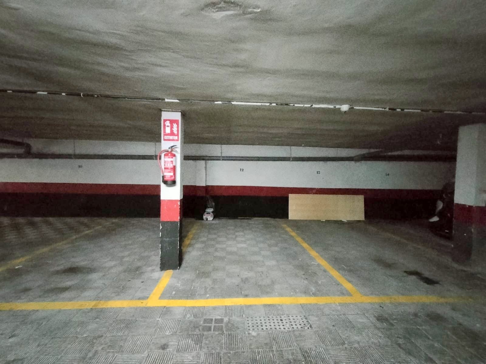 Plaza de garaje para coche grande - Foto 2