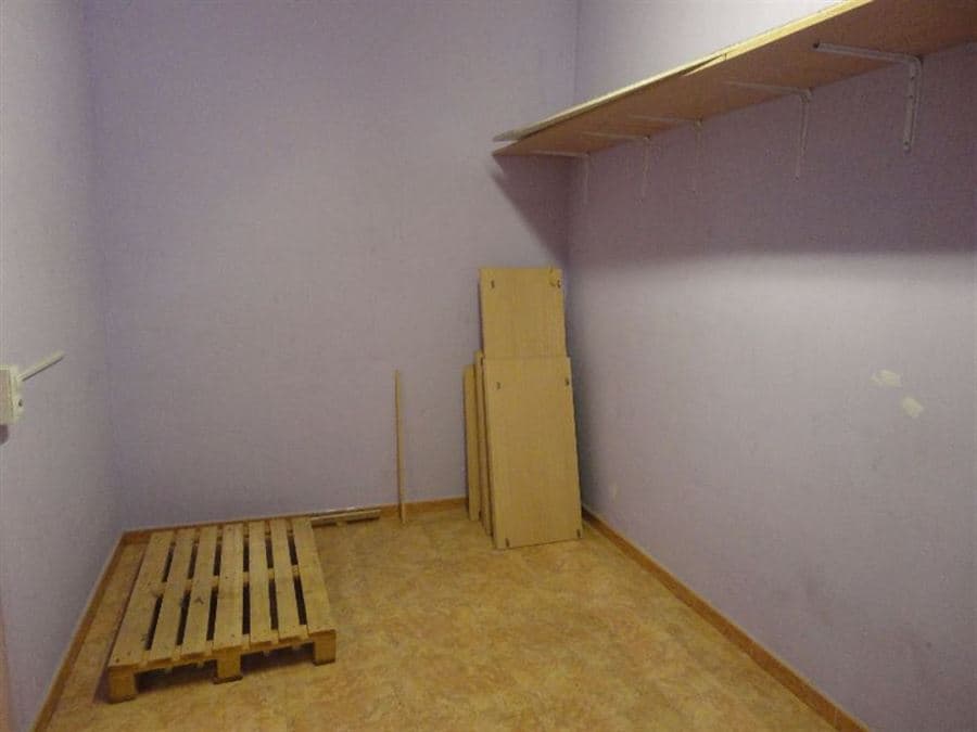 ESTUPENDO LOCAL EN PLENO CENTRO - Foto 4