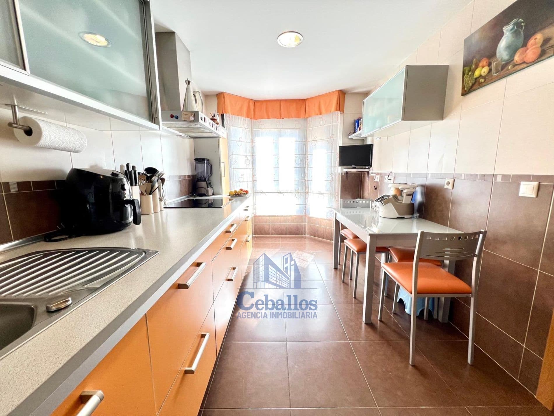 Magnífica propiedad situada en la zona nueva del municipio de Guadalajara - Foto 5