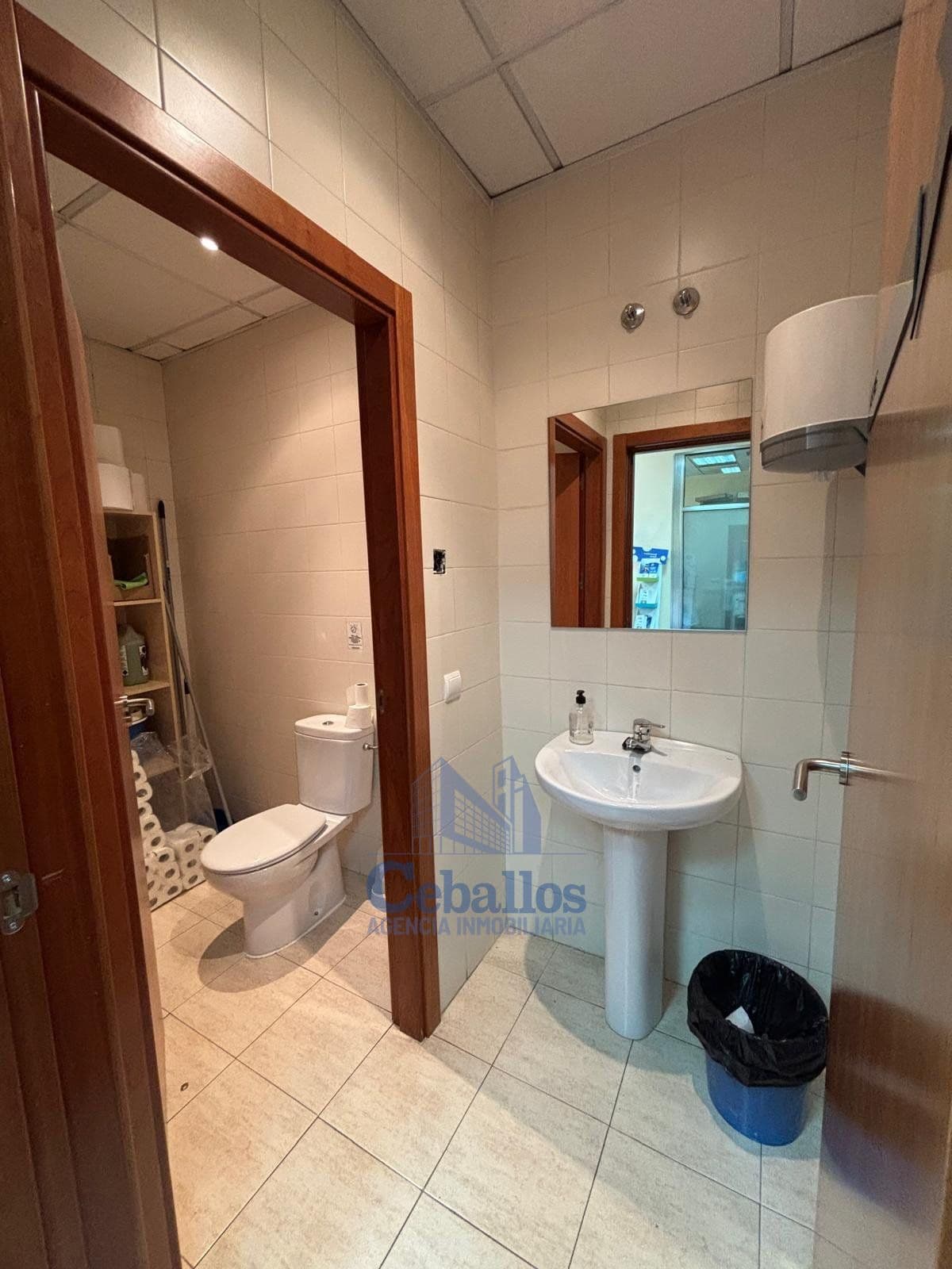 🏢 Local Comercial en Avenida de Francia – Guadalajara – 125 m² - Foto 3