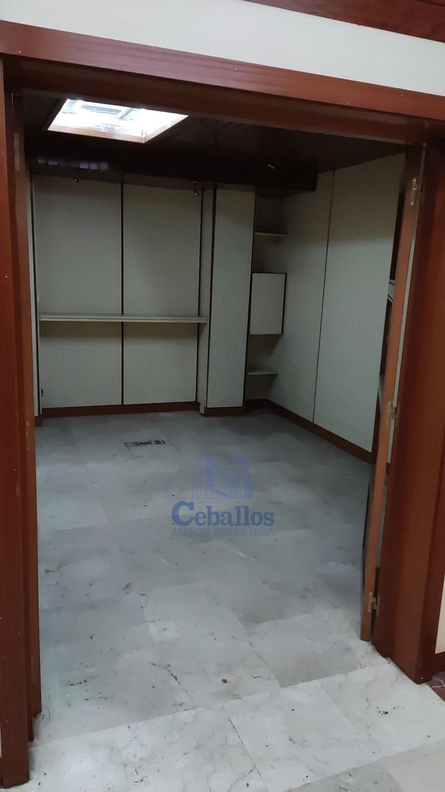 Local comercial con una ubicación privilegiada y rodeado de todos los servicios - Foto 4