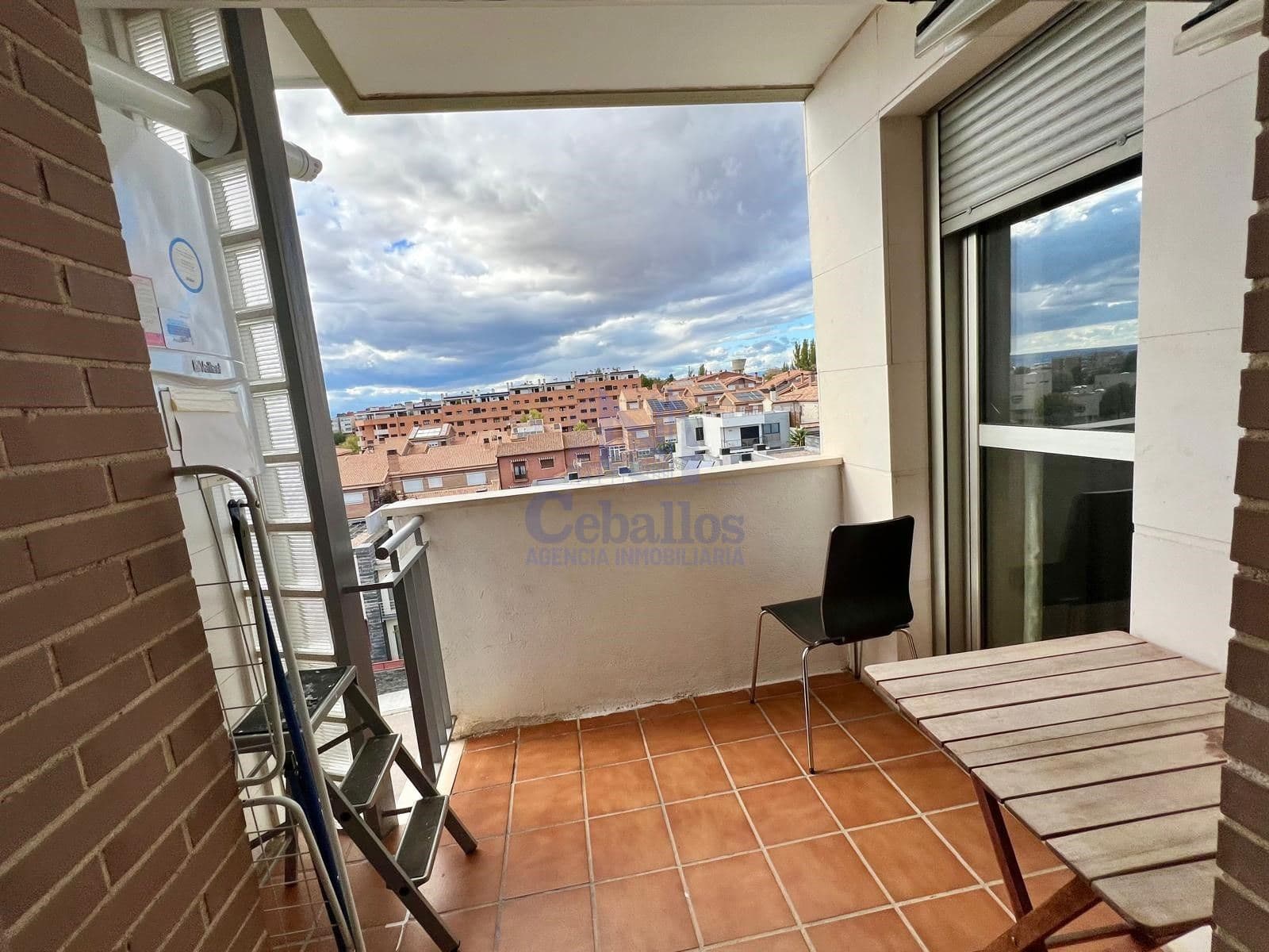 ¡Magnífica vivienda en venta en la zona del Bulevar del Alto Tajo! - Foto 1