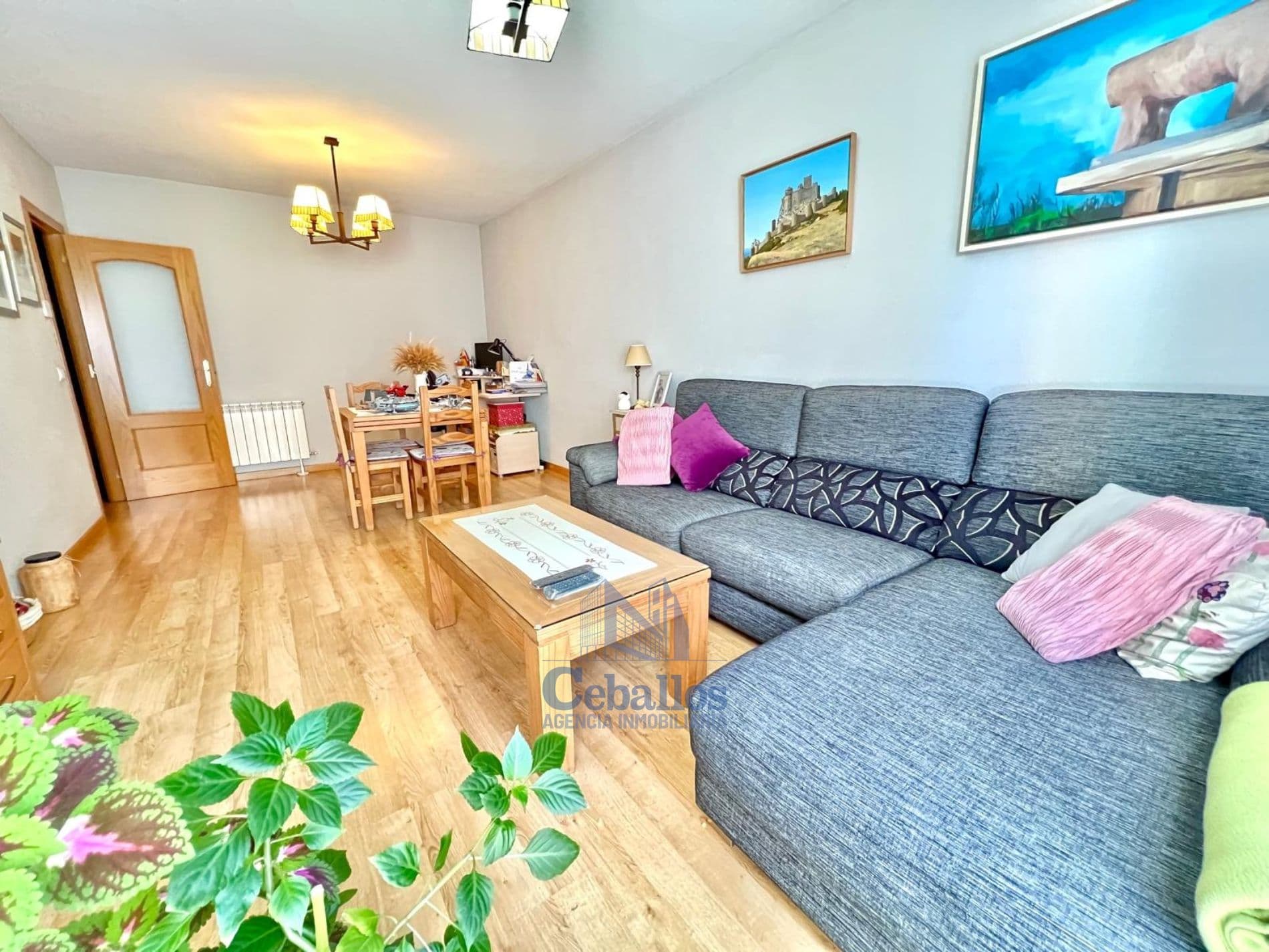 PISO EN VENTA ZONA HOTEL PAX - Foto 1