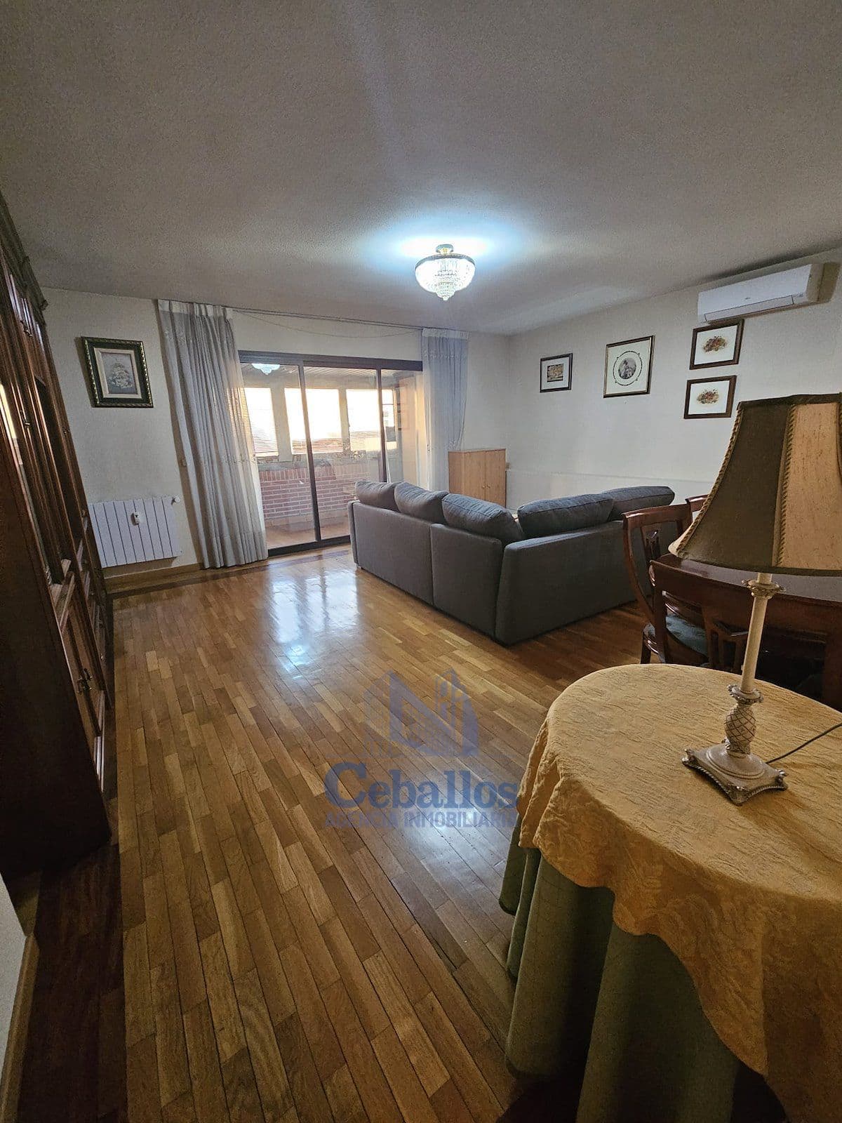 Piso en el corazón de Guadalajara, una vivienda que combina comodidad - Foto 3