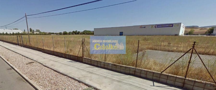 Terreno - Avenida Cristobal Colon - Poligono De Henares - Guadalajara - Foto 2