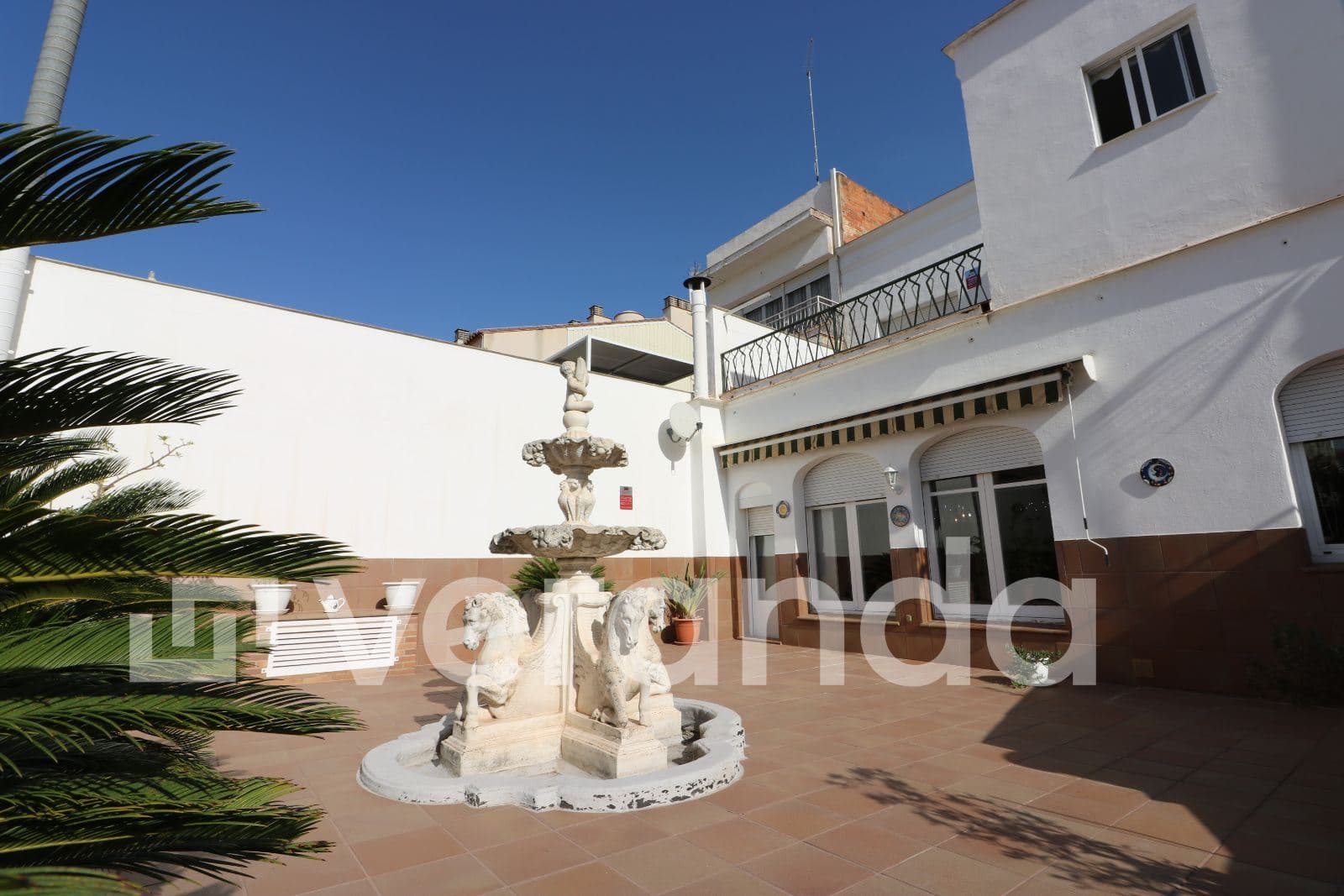 CASA SEÑORIAL UNICA EN SABADELL - Foto 2