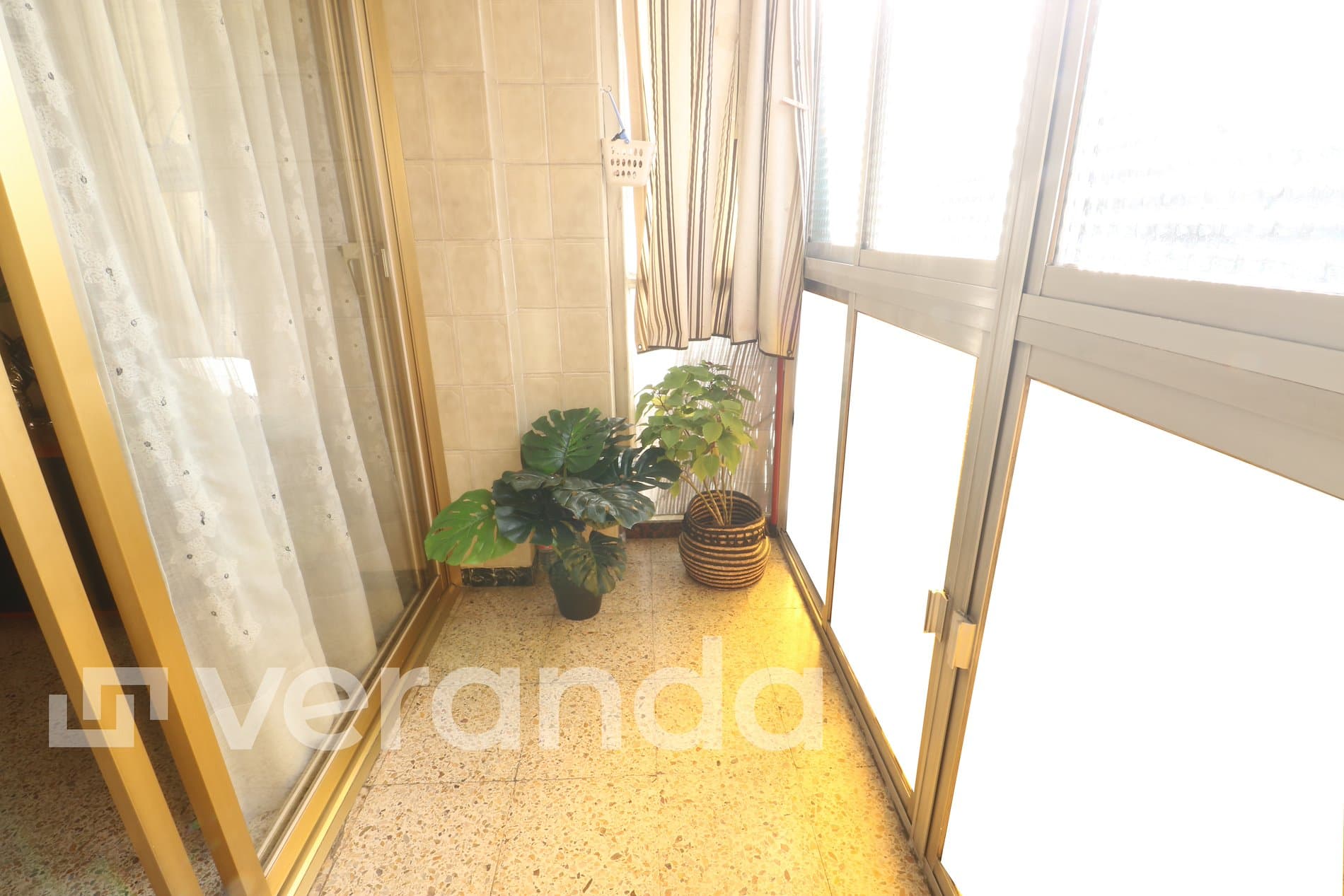 VIVIENDA DE 4 HABITACIONES CON ASCENSOR Y BALCON - Foto 5